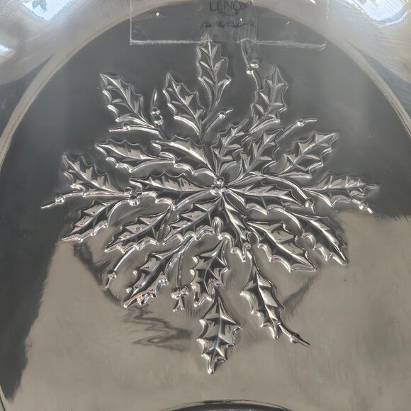 New Lenox Winter Theme Large Chip Dip Bowl Holly Berry Pattern Aluminum 14" - Picture 5 of 15